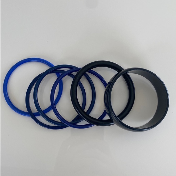 27x vintage plastic rainbow bracelets from 80s & 90s - Picture 9 of 11